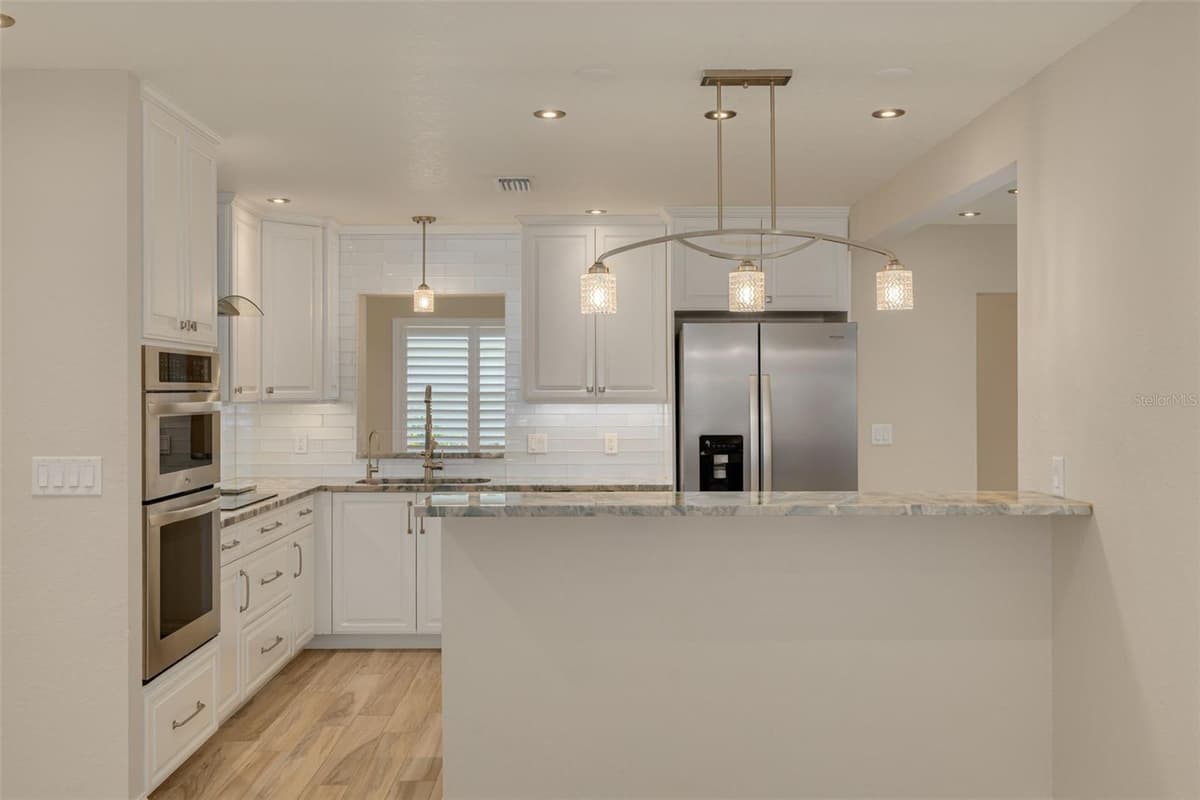 908 CARA DRIVE — photo 11 of 31