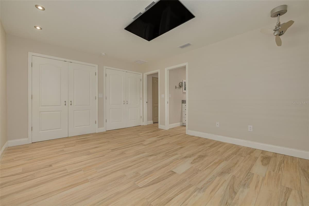908 CARA DRIVE — photo 24 of 31