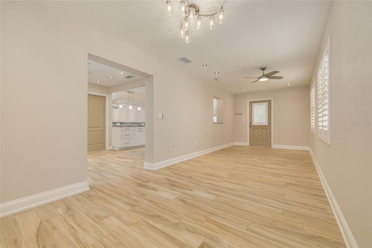 908 CARA DRIVE — photo 18 of 31
