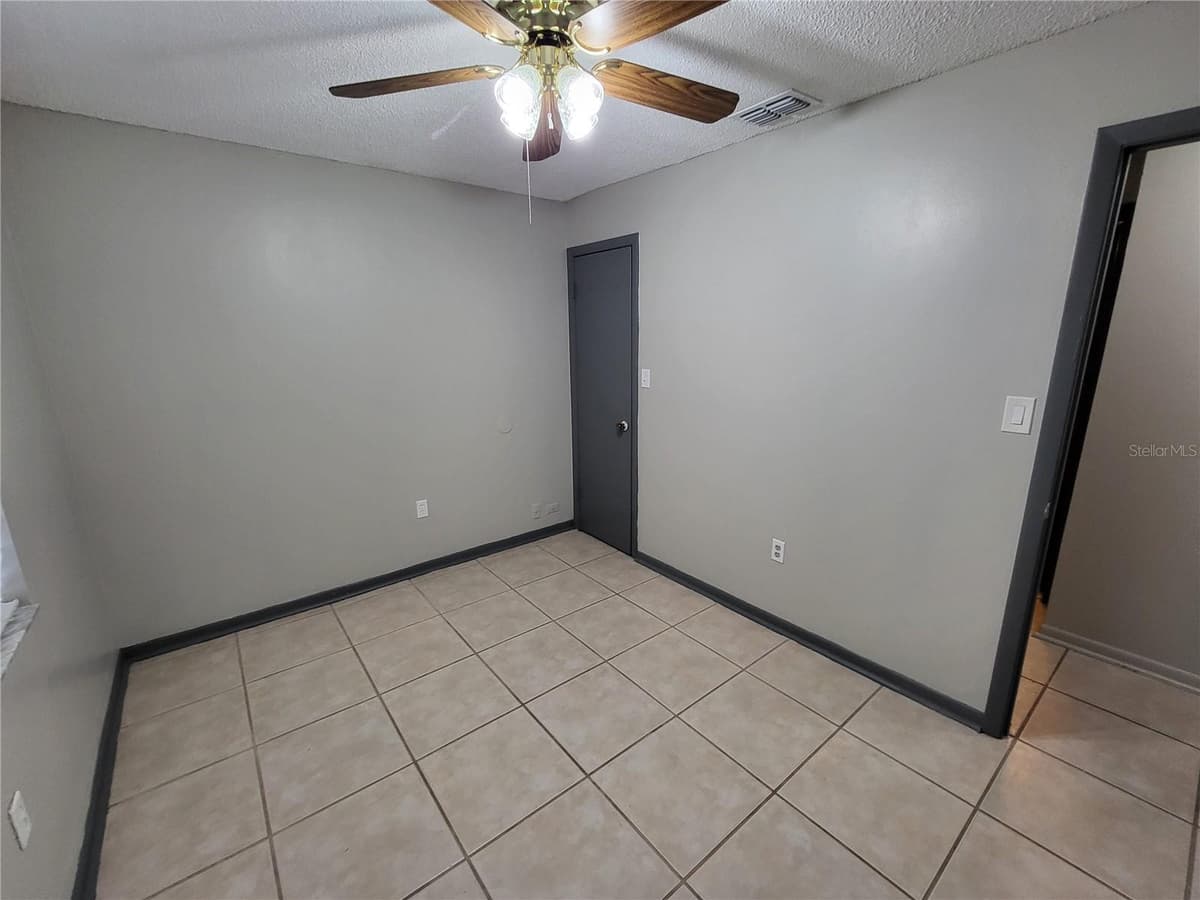 787 LINCOLN PARKWAY — photo 10 of 26