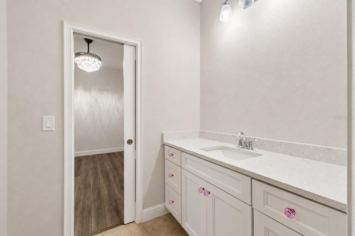 457 CHINAHILL COURT — photo 35 of 56