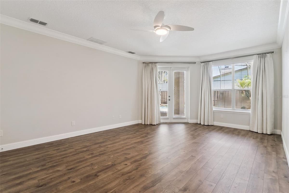 457 CHINAHILL COURT — photo 25 of 56