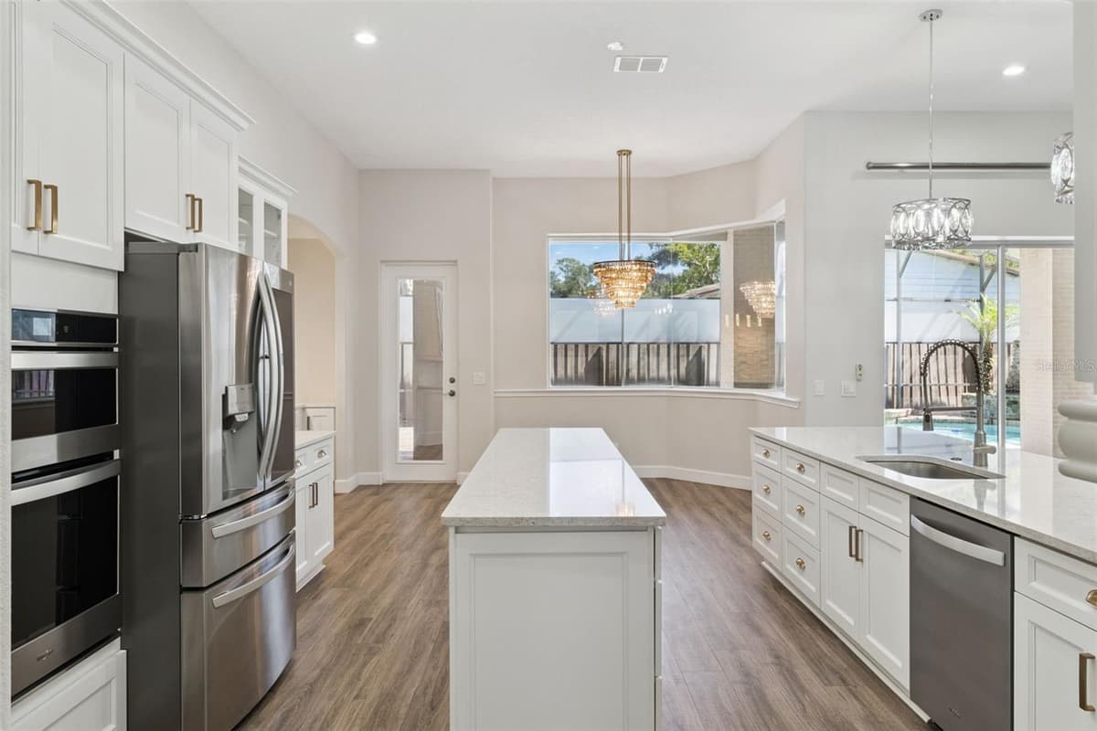 457 CHINAHILL COURT — photo 18 of 56