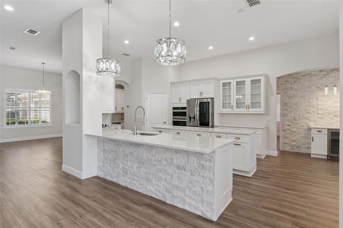 457 CHINAHILL COURT — photo 16 of 56