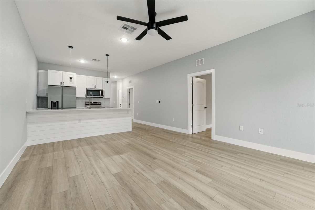 9464 PANAMA CIRCLE — photo 8 of 24