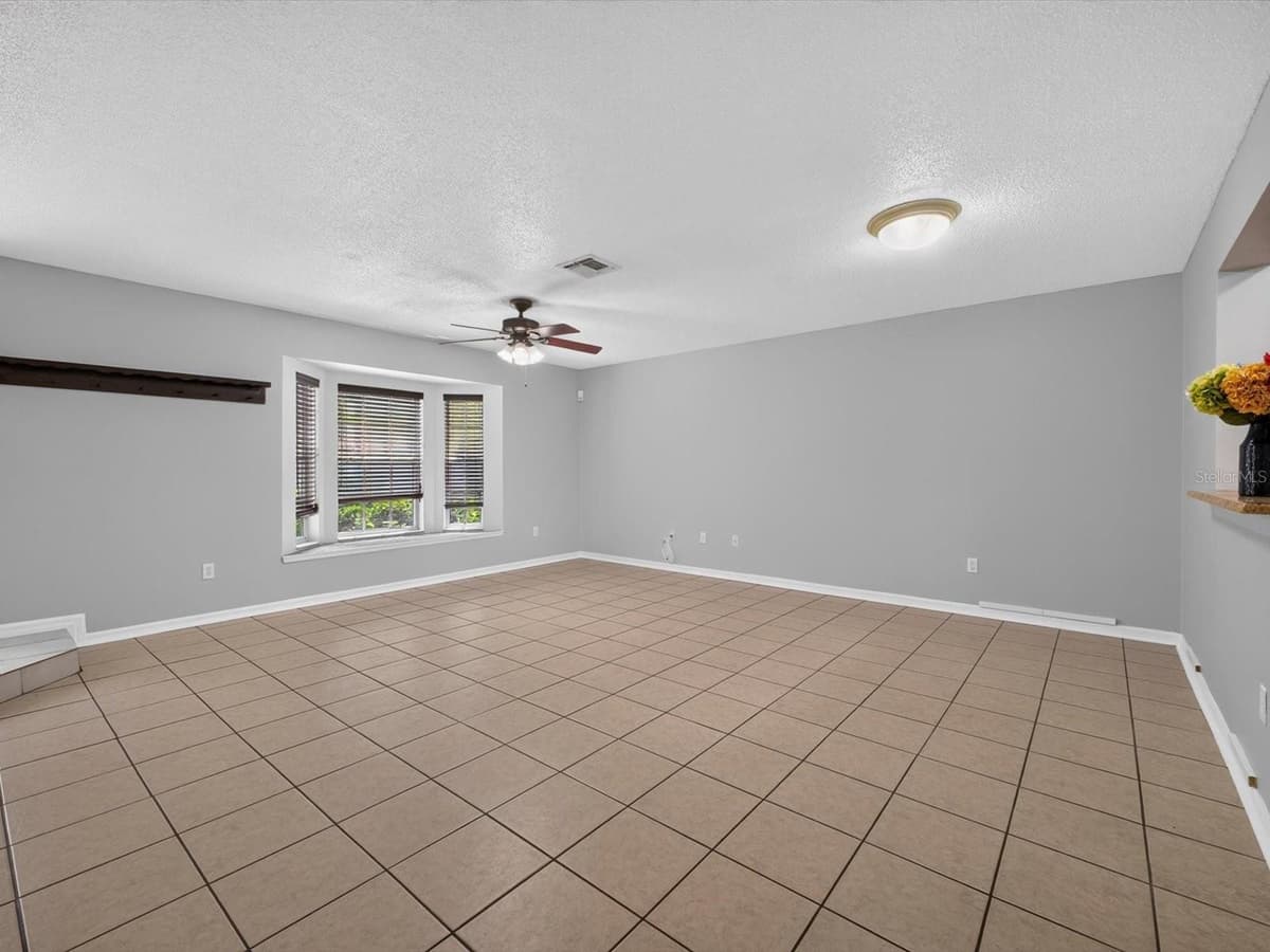 958 SYKES COURT — photo 7 of 34