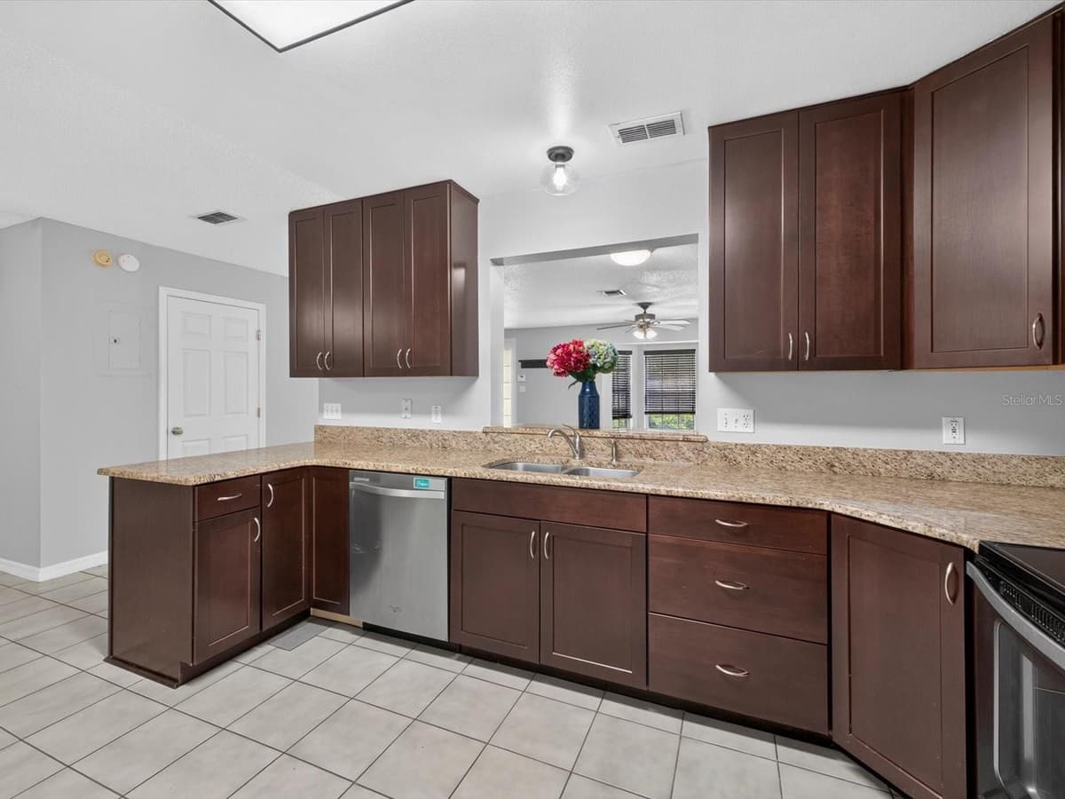 958 SYKES COURT — photo 9 of 34