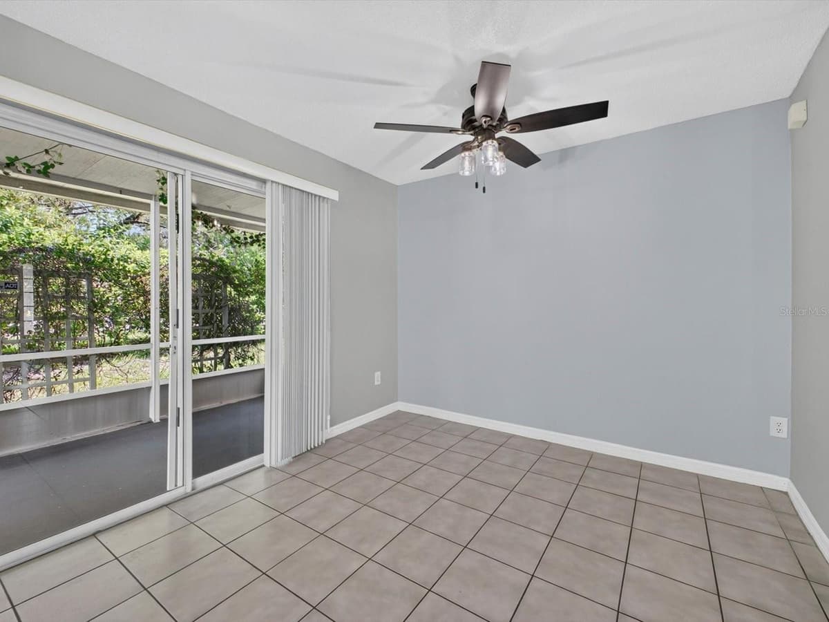 958 SYKES COURT — photo 13 of 34
