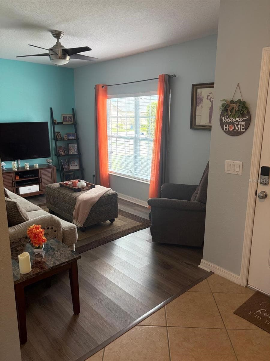 272 SPARROW HAWK DRIVE — photo 8 of 52