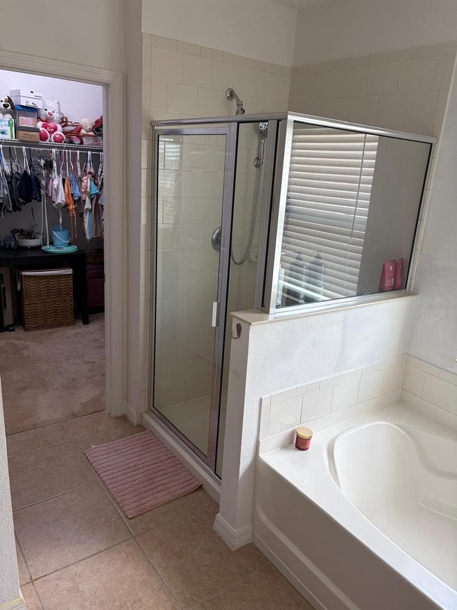 272 SPARROW HAWK DRIVE — photo 14 of 52