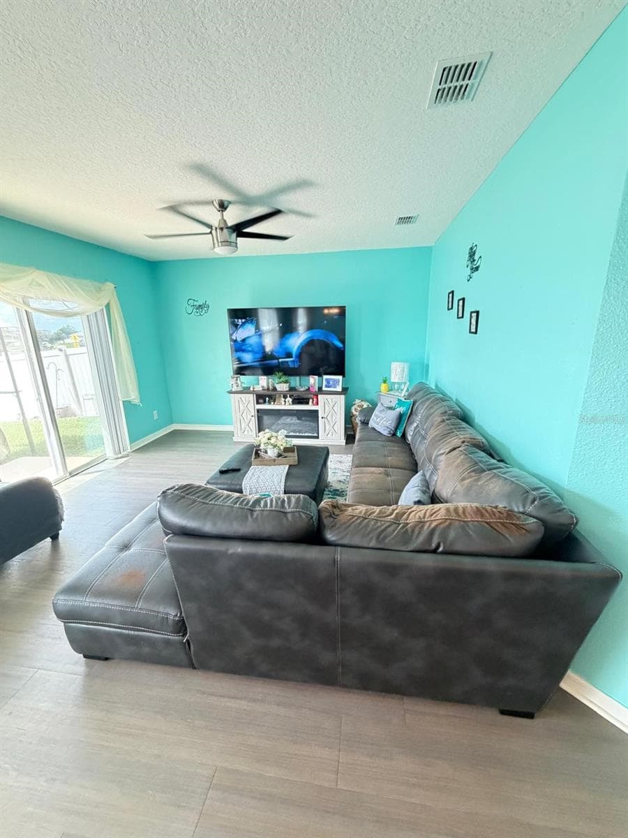 272 SPARROW HAWK DRIVE — photo 29 of 52