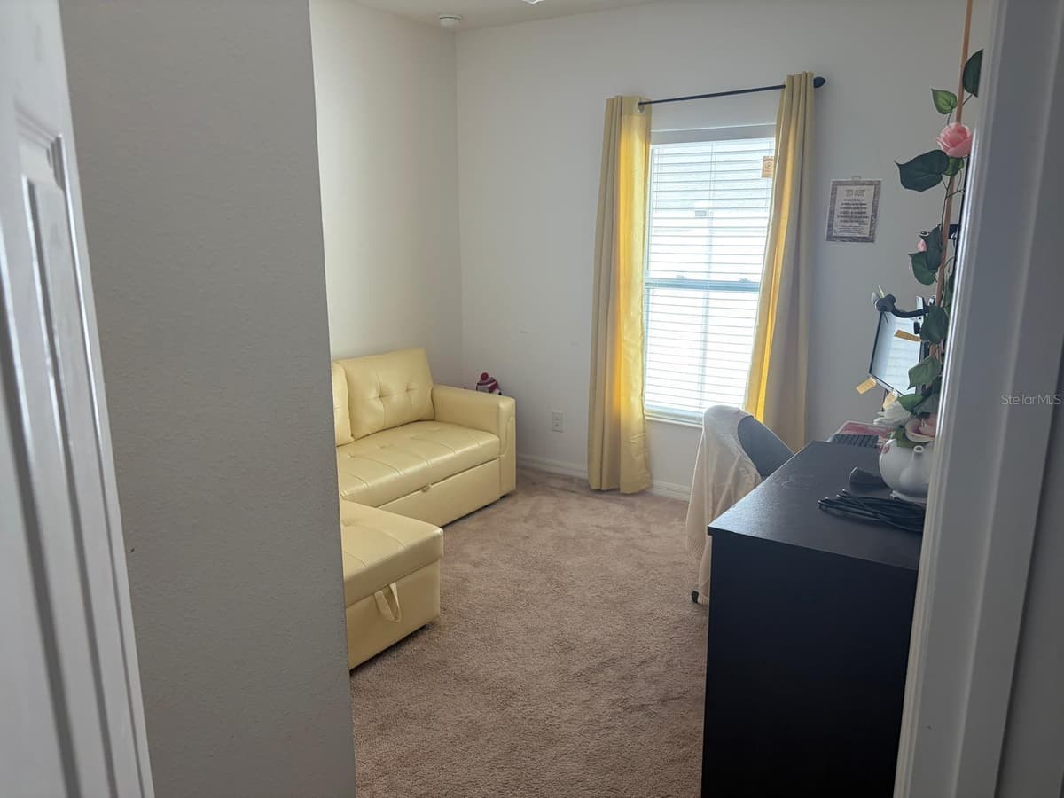 272 SPARROW HAWK DRIVE — photo 19 of 52