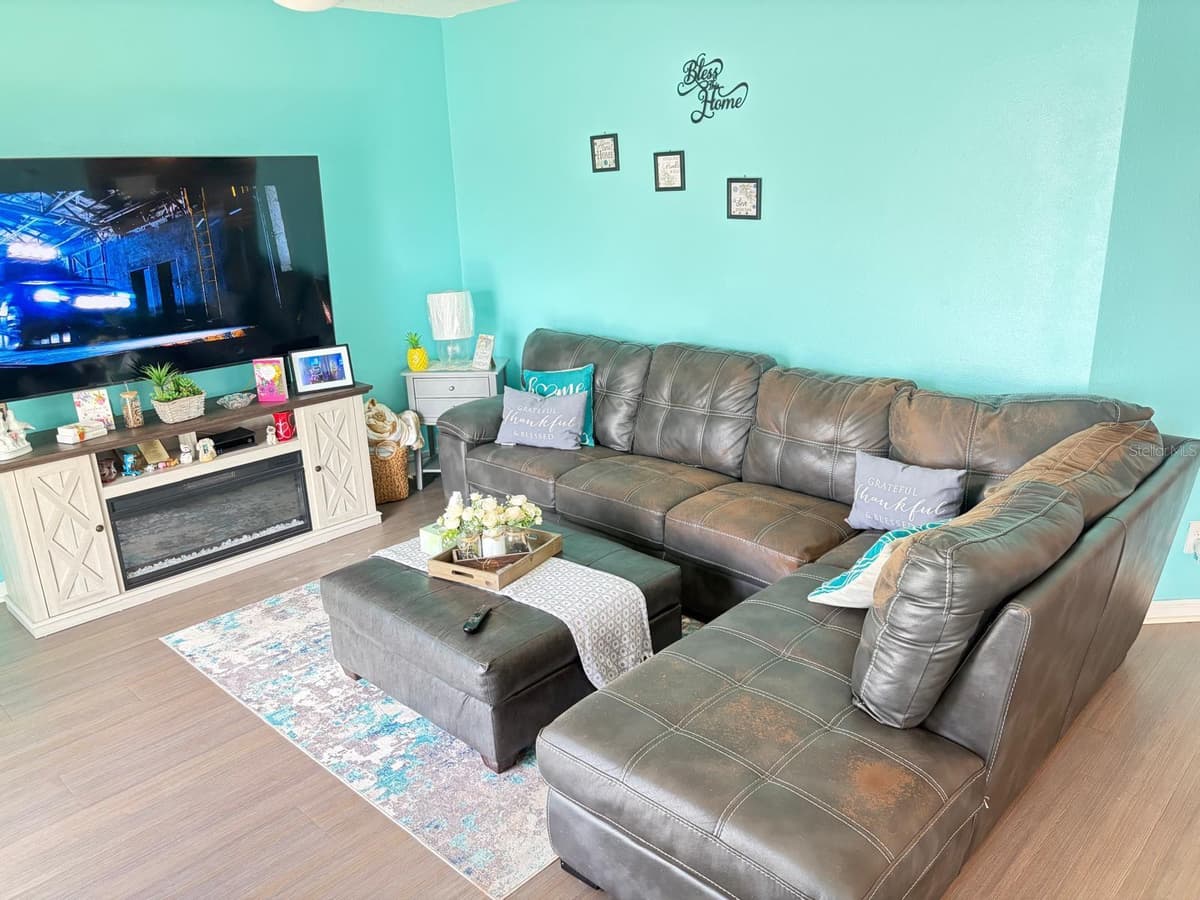 272 SPARROW HAWK DRIVE — photo 28 of 52