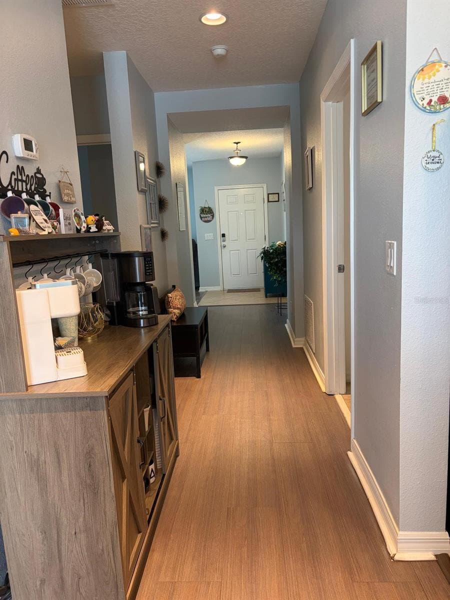 272 SPARROW HAWK DRIVE — photo 5 of 52