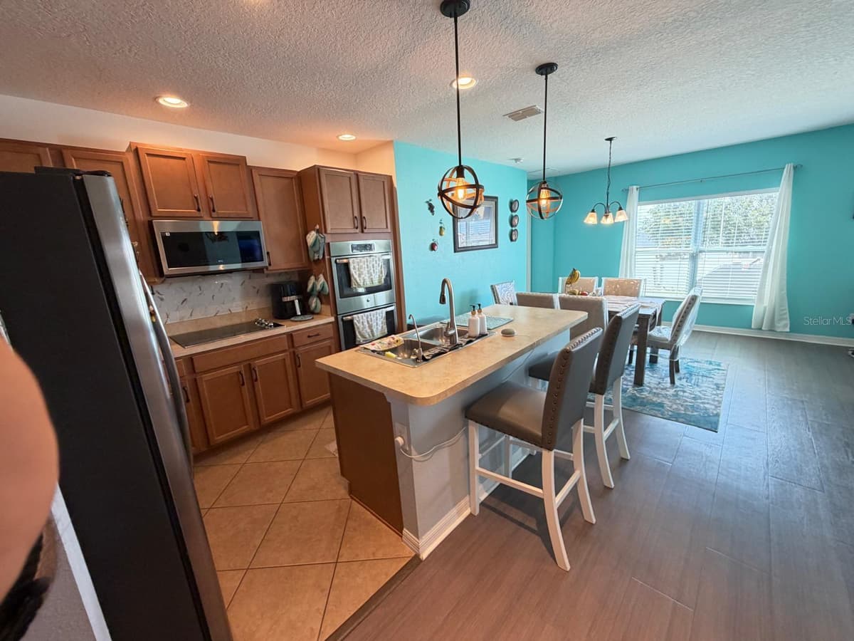 272 SPARROW HAWK DRIVE — photo 30 of 52