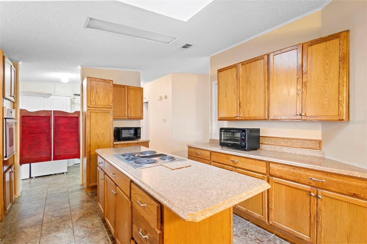 11910 SALINA WAY — photo 5 of 10