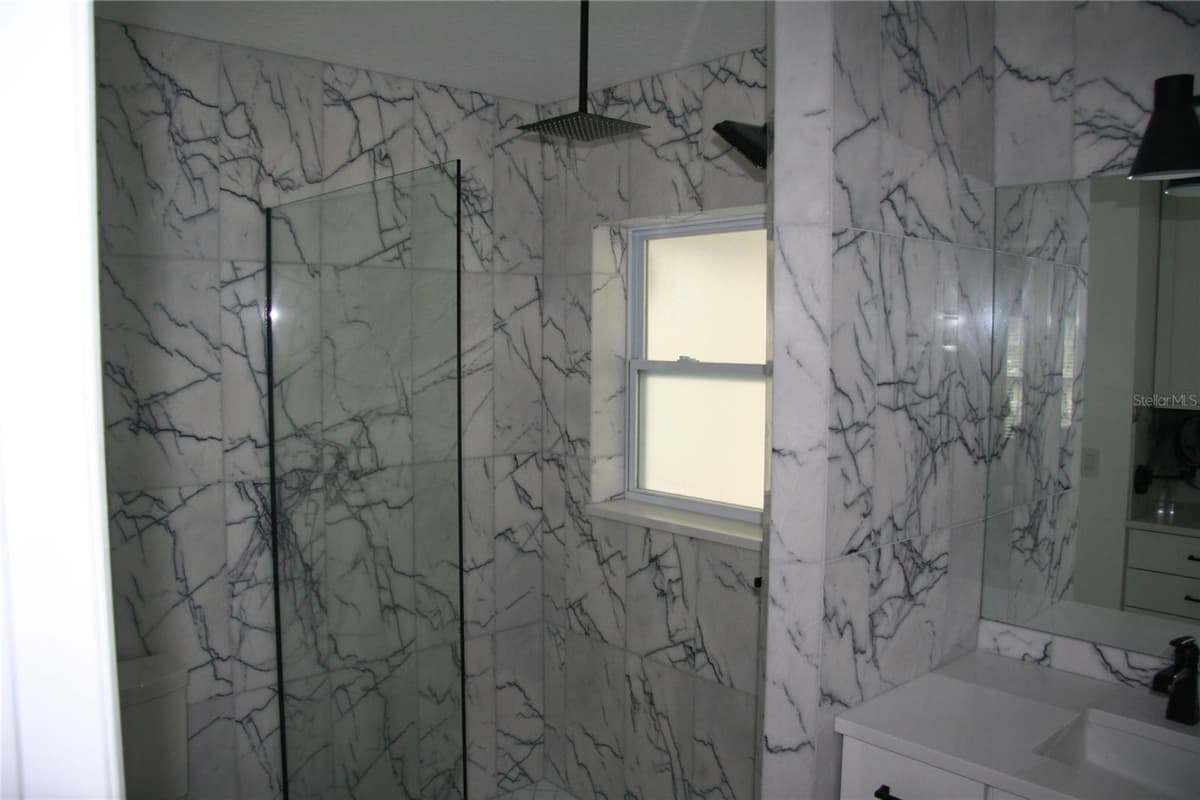 2680 LAKE JACKSON CIRCLE — photo 11 of 22