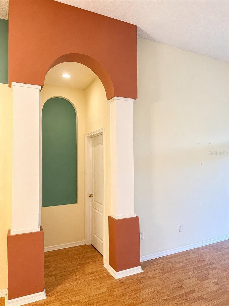 1995 EMERALD GREEN CIRCLE — photo 10 of 23