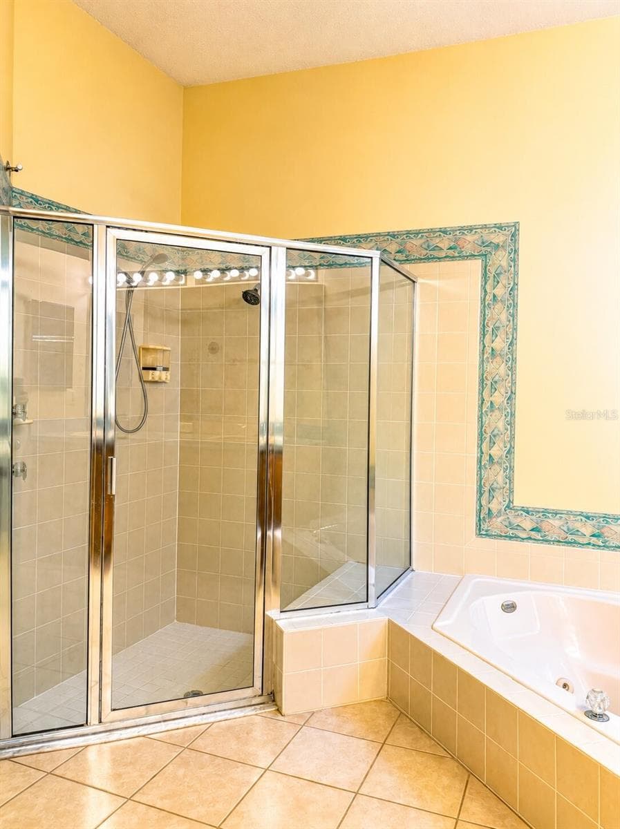 1995 EMERALD GREEN CIRCLE — photo 15 of 23