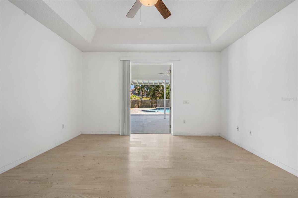 14325 LAKE PRICE DRIVE — photo 23 of 41