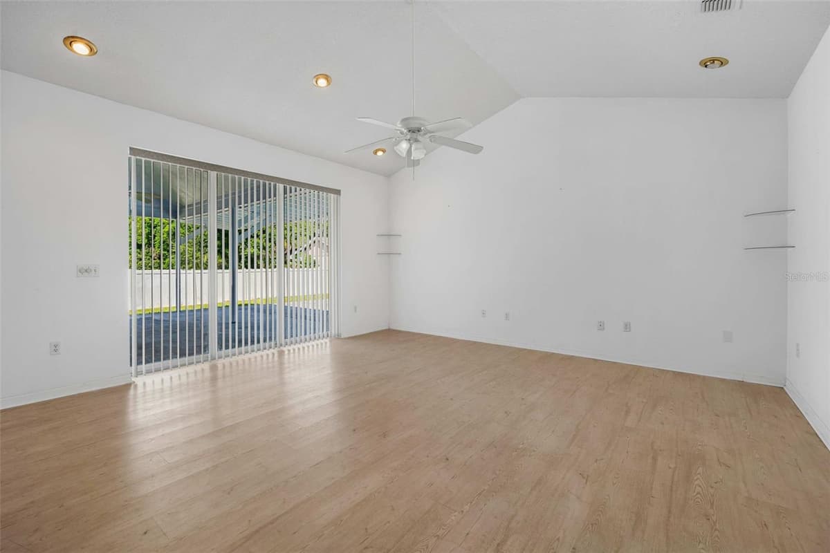 14325 LAKE PRICE DRIVE — photo 15 of 41