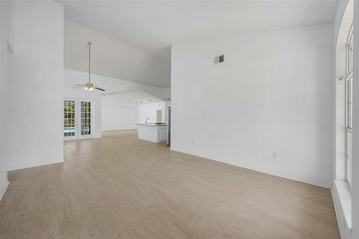 14325 LAKE PRICE DRIVE — photo 14 of 41