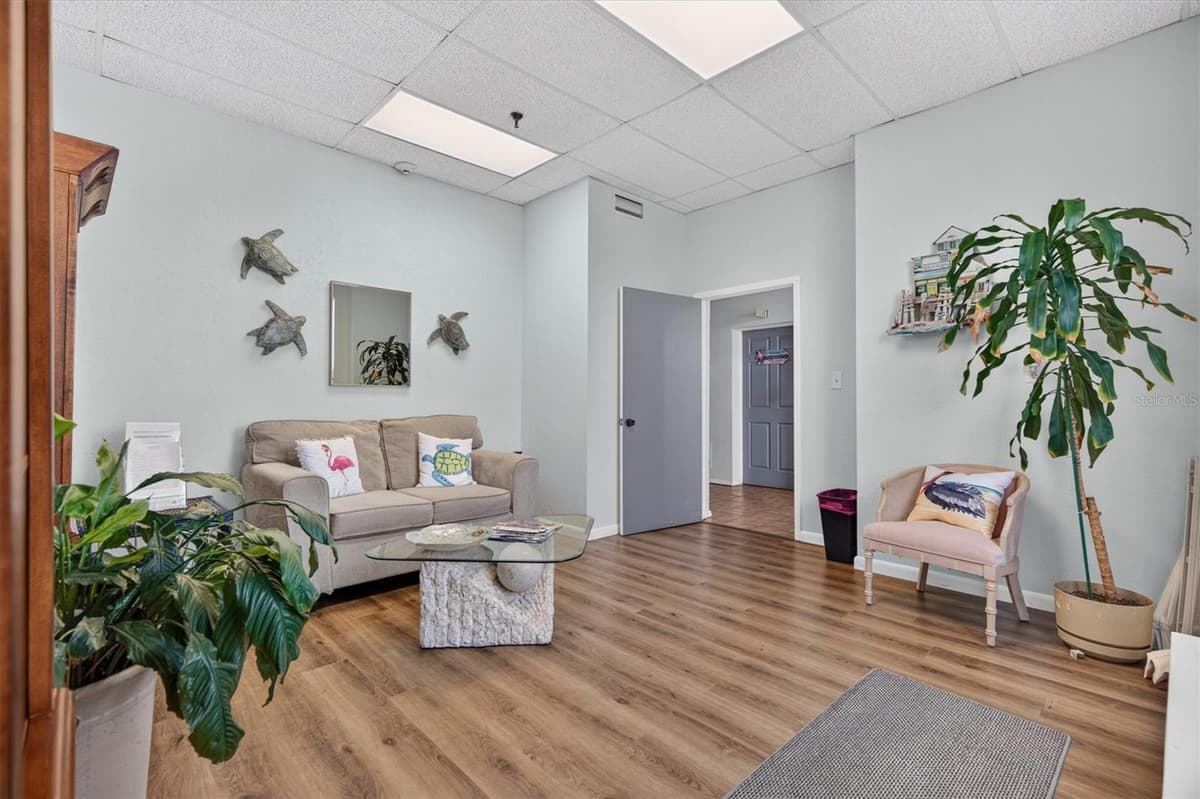 9000 COMMODORE DRIVE — photo 42 of 49