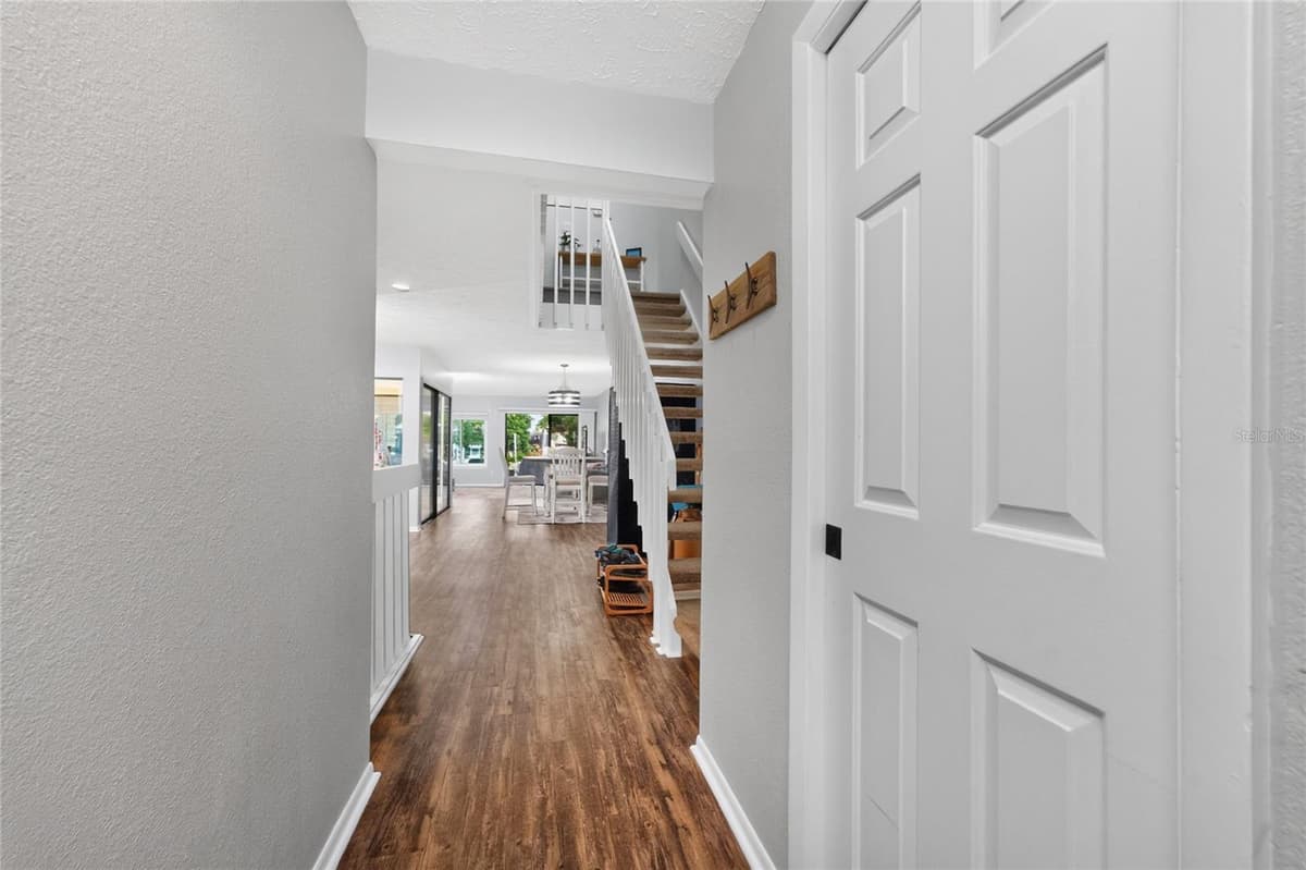 25188 MARION AVENUE — photo 7 of 76