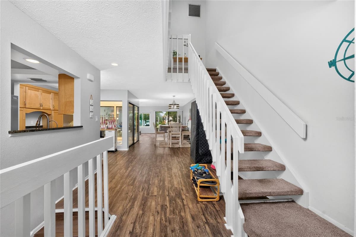 25188 MARION AVENUE — photo 8 of 76