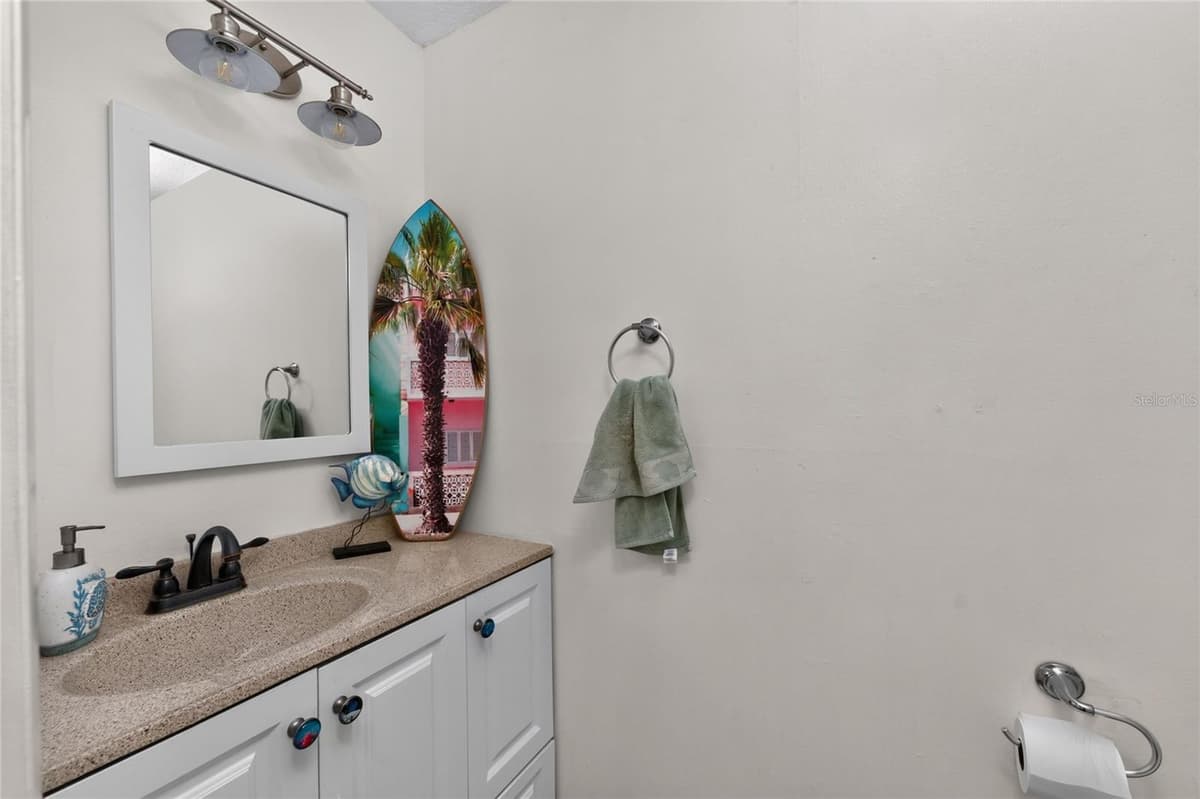 25188 MARION AVENUE — photo 50 of 76