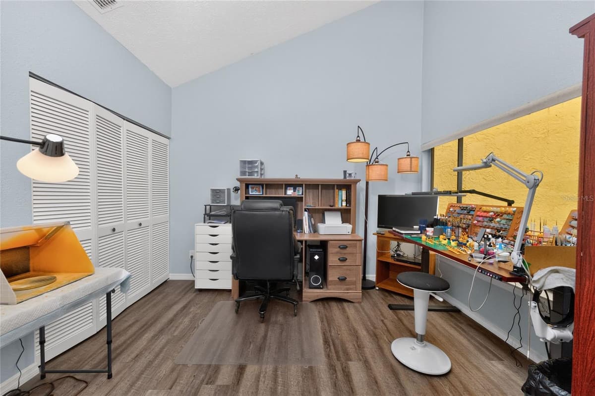 25188 MARION AVENUE — photo 42 of 76