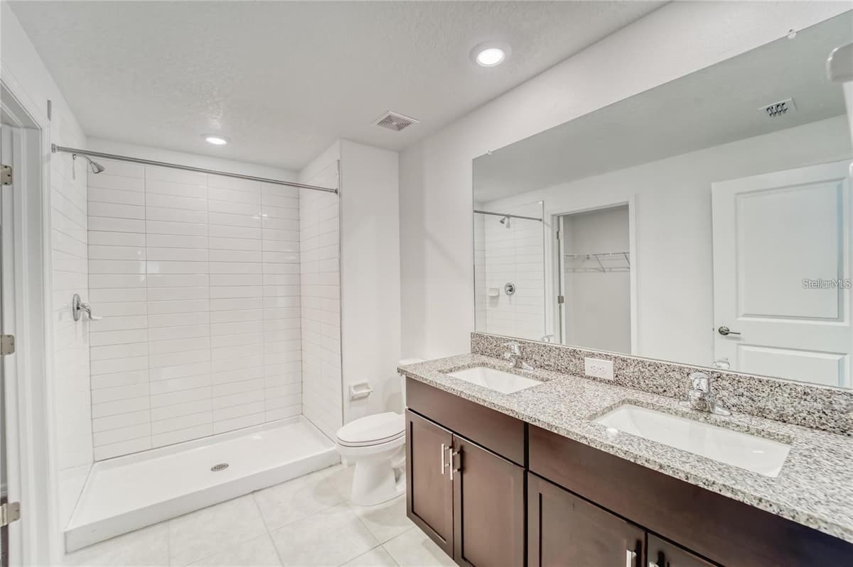 5514 BLUE AZURE DRIVE — photo 17 of 27