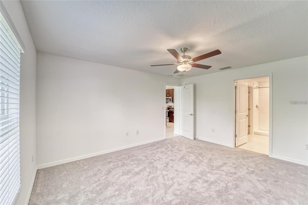 5514 BLUE AZURE DRIVE — photo 16 of 27