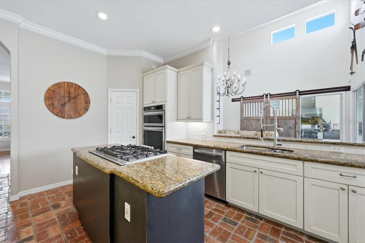 4747 PINNACLE DRIVE — photo 23 of 75