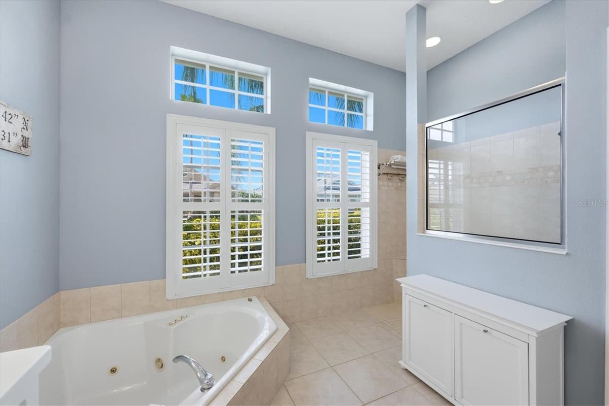 4747 PINNACLE DRIVE — photo 36 of 75