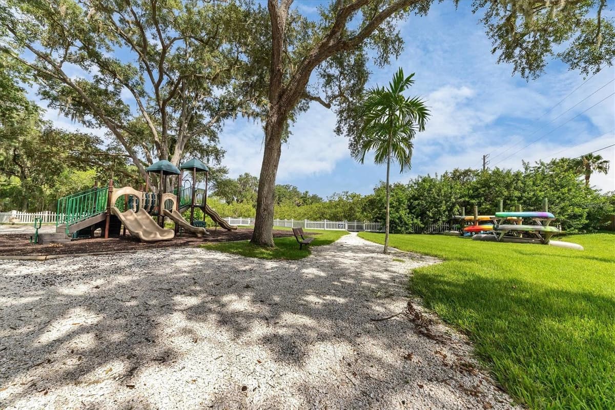 4747 PINNACLE DRIVE — photo 70 of 75