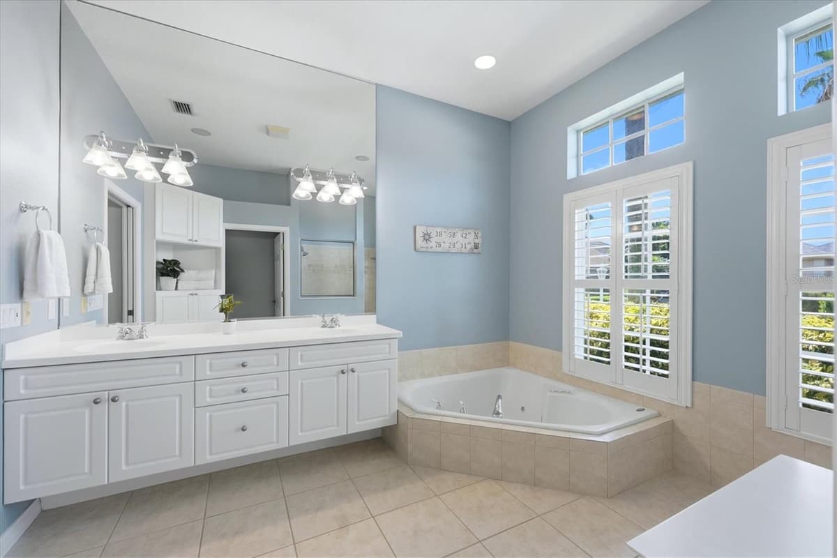 4747 PINNACLE DRIVE — photo 35 of 75