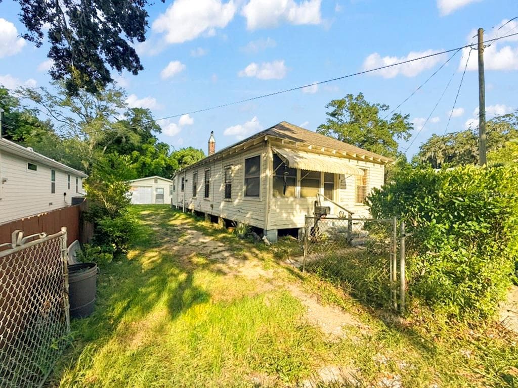137 BLANCO STREET — photo 7 of 58