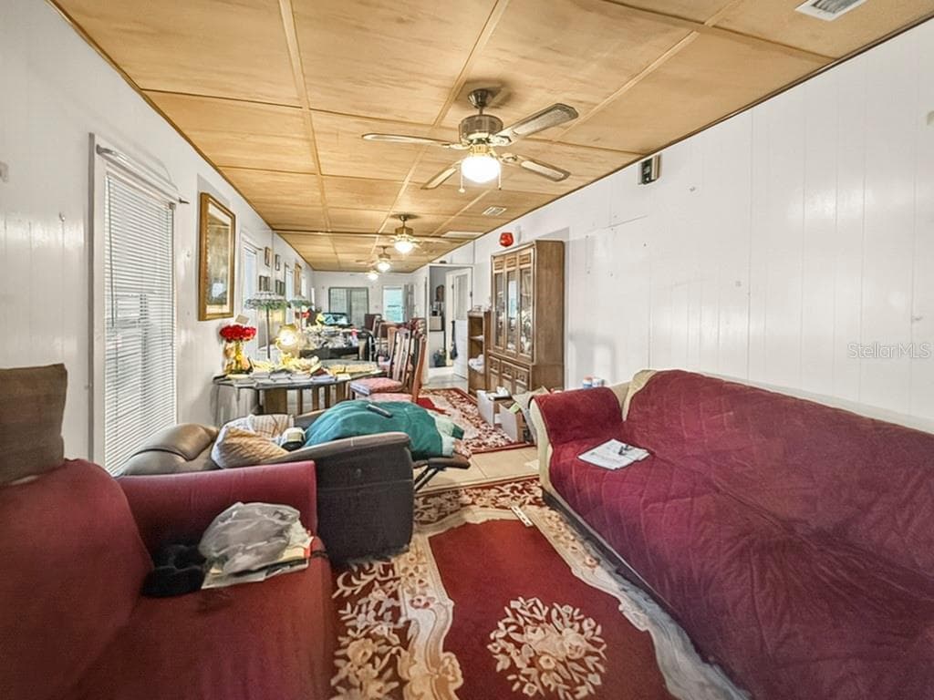 137 BLANCO STREET — photo 22 of 58