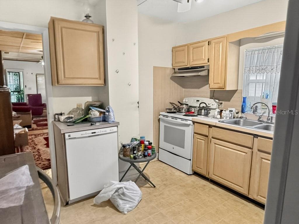 137 BLANCO STREET — photo 42 of 58