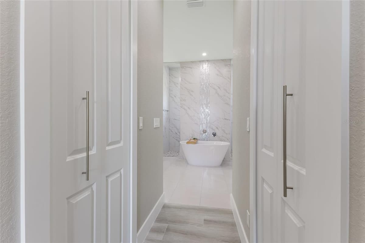 4126 39TH STREET — photo 34 of 65