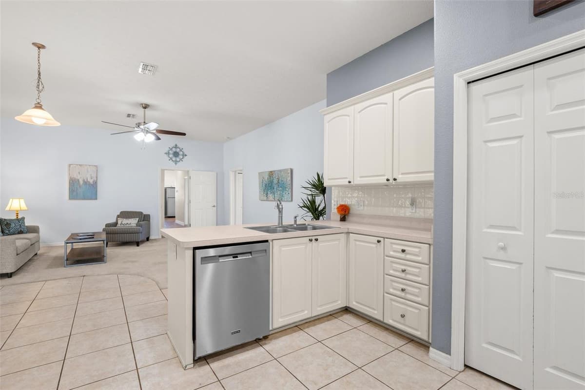 7904 OREGOLD DRIVE — photo 20 of 59