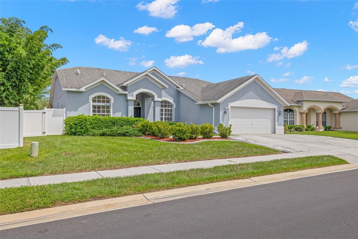 7904 OREGOLD DRIVE — photo 4 of 59