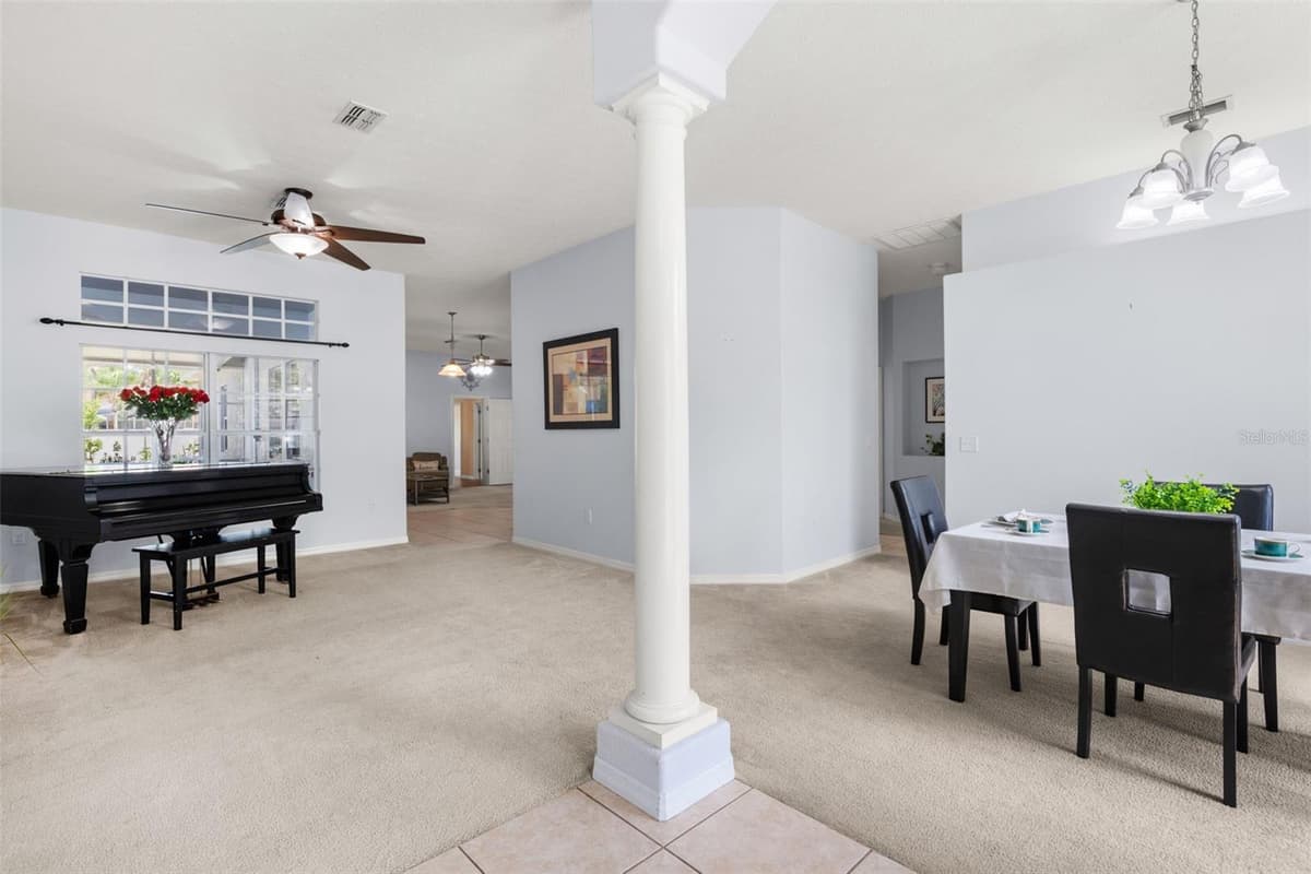 7904 OREGOLD DRIVE — photo 7 of 59