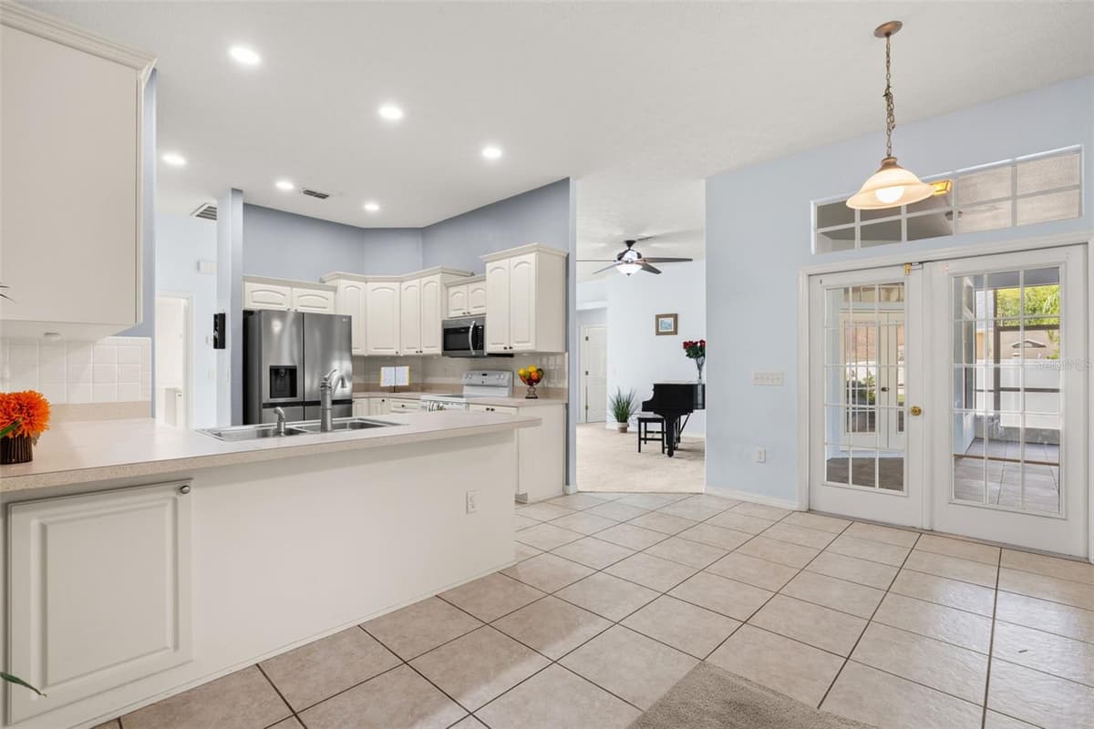 7904 OREGOLD DRIVE — photo 17 of 59