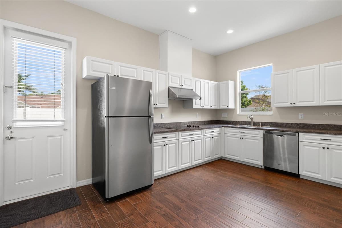 7904 OREGOLD DRIVE — photo 53 of 59