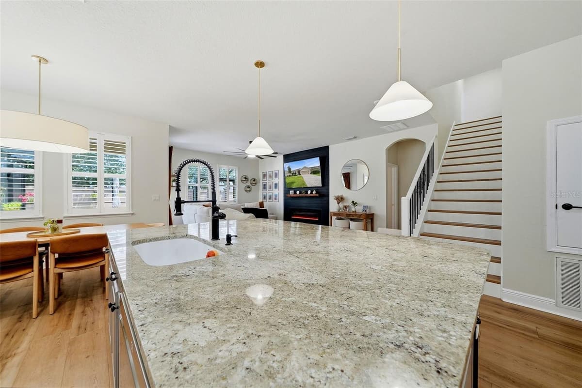 12204 BLUE PACIFIC DRIVE — photo 11 of 46