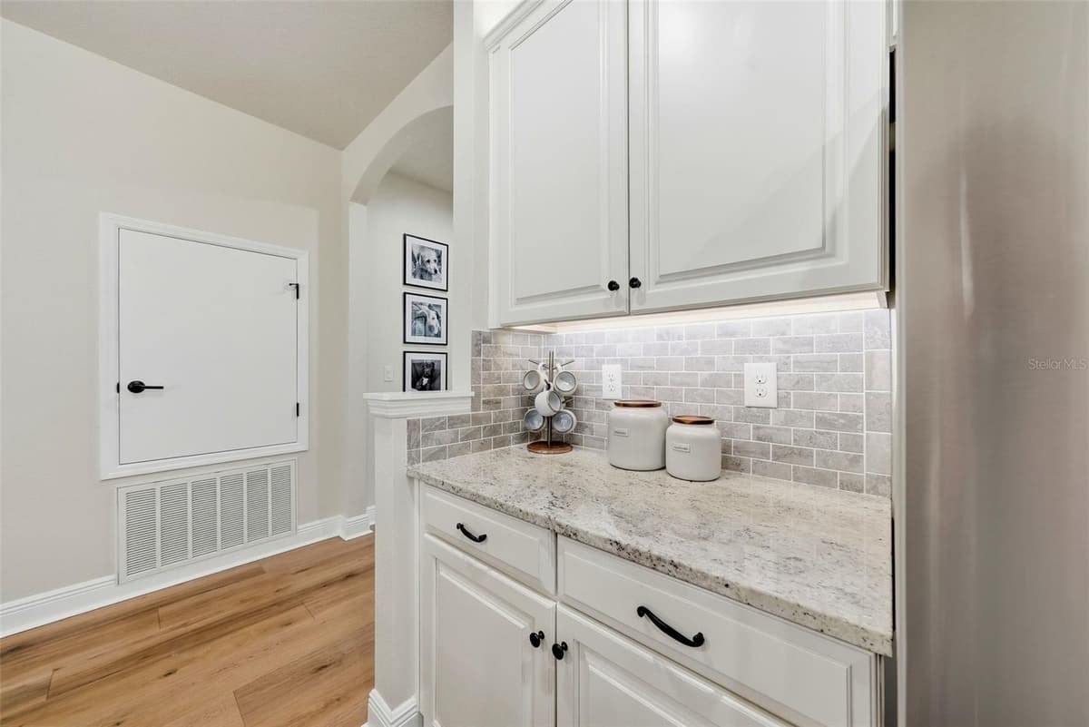 12204 BLUE PACIFIC DRIVE — photo 31 of 46