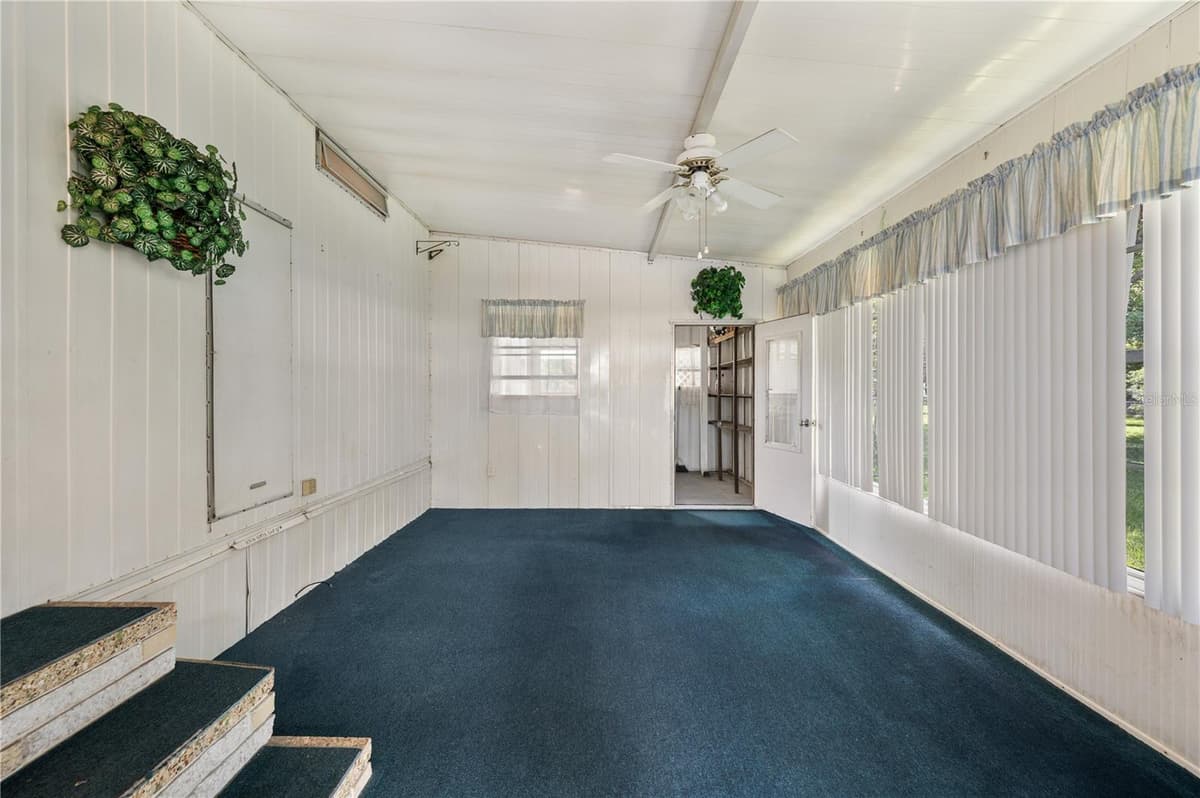 1610 REYNOLDS ROAD — photo 4 of 29