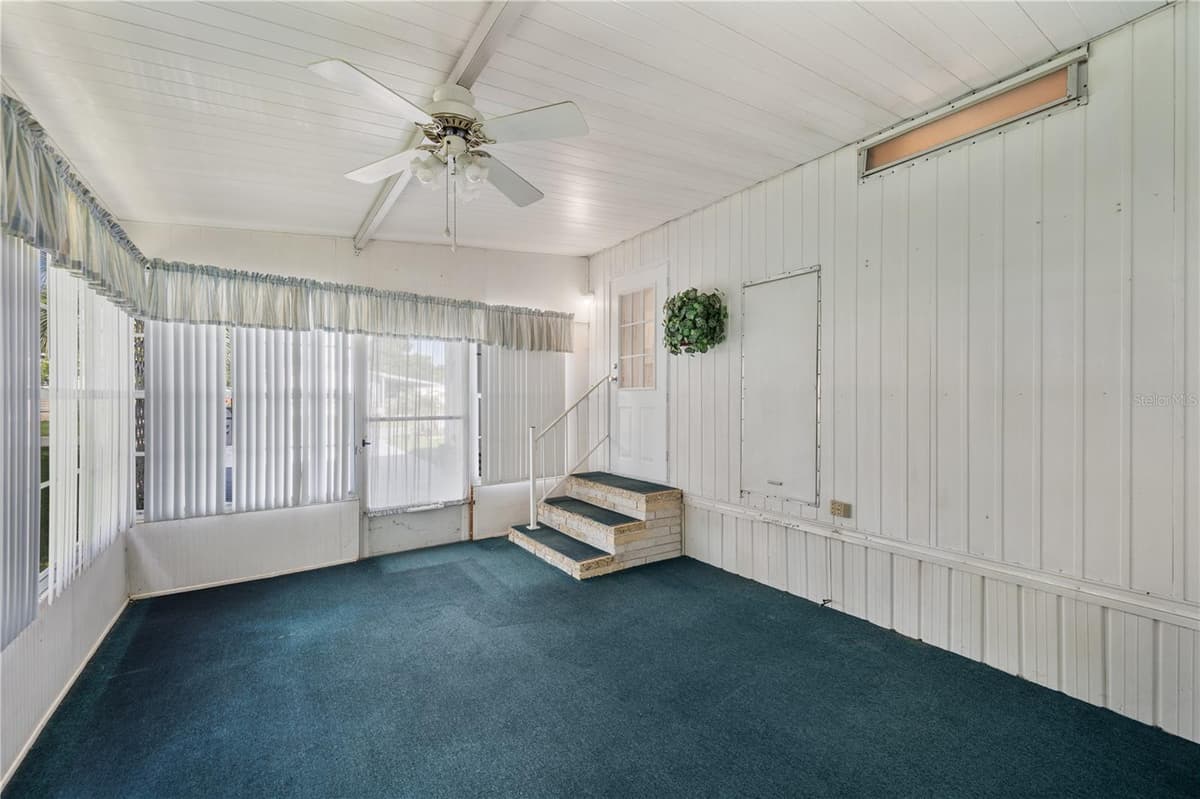 1610 REYNOLDS ROAD — photo 5 of 29
